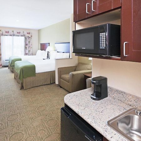 Holiday Inn Express & Suites Brownfield Екстериор снимка